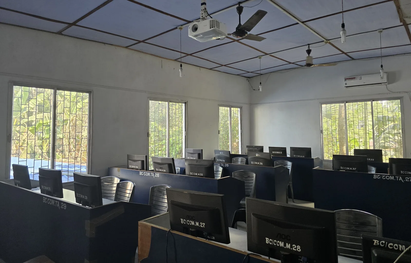 Computer Science Laboratory, Bahona College